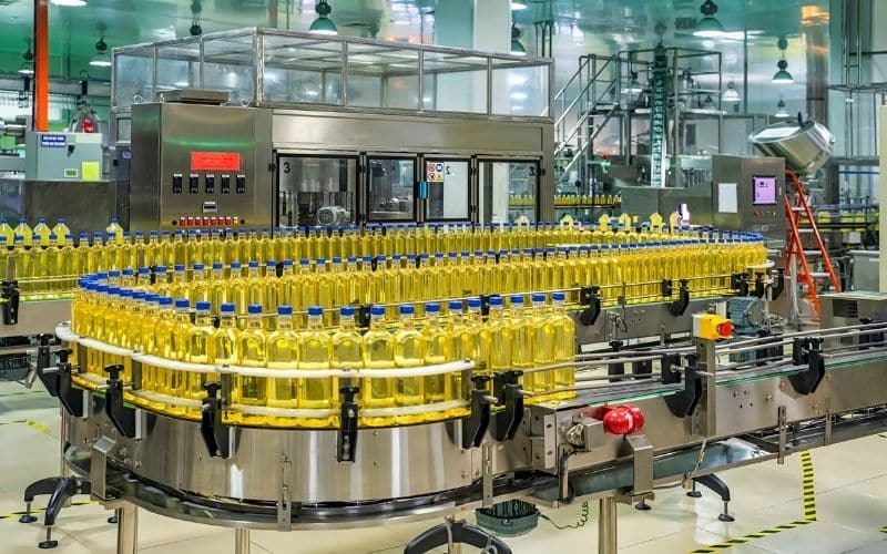 An image of a contract manufacturing facility packaging bottles